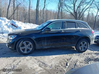 2020 Mercedes-Benz GLC with VIN WDC0G8EB2LF712784, listed as a IAAI auction lot 41491585 with 51,021 mi miles. Bid and sale history available at carsss.com. Image 13.