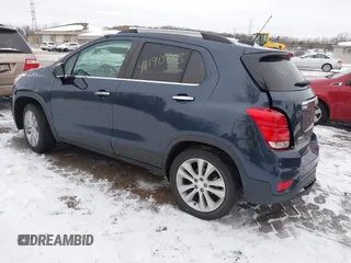 2018 Chevrolet Trax Premier with VIN 3GNCJRSB2JL267942, listed as a IAAI auction lot 41190953 with 39,918 mi miles. Bid and sale history available at carsss.com. Image 3.