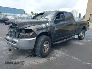 2012 Ram 2500 ST z VIN 3C6UD5HL0CG181853, wystawiony jako IAAI lot #41603748 z przebiegiem Nie podano mil oraz . Historia ofert i sprzedaży dostępna na DreamBid. Obrazek 17.