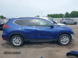 2020 Nissan Rogue SV z VIN JN8AT2MT4LW042639, wystawiony jako IAAI lot #42332896 z przebiegiem 62 966 mil mil oraz . Historia ofert i sprzedaży dostępna na DreamBid. Obrazek 14.