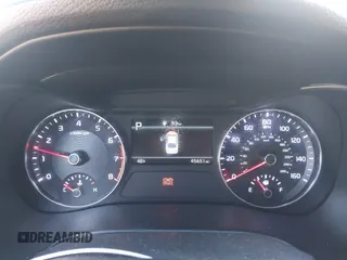 2022 Kia Forte LXS z VIN 3KPF24AD4NE472102, wystawiony jako IAAI lot #41810091 z przebiegiem 45 651 mil mil oraz . Historia ofert i sprzedaży dostępna na DreamBid. Obrazek 7.