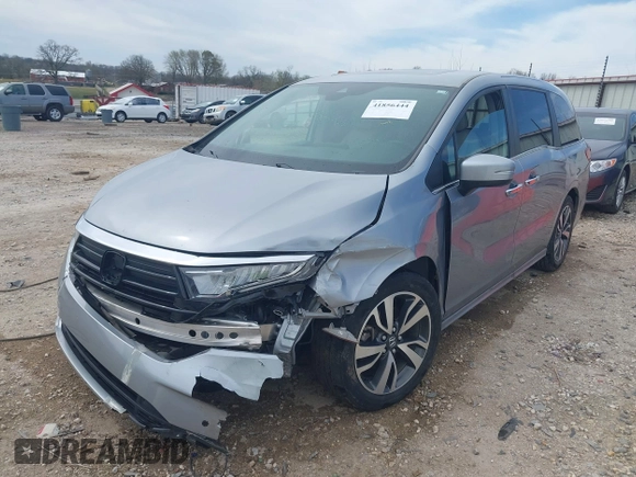 2021 Honda Odyssey Touring with VIN 5FNRL6H8XMB034837, listed as a IAAI auction lot 41856444 with 84,950 mi miles. Bid and sale history available at carsss.com. Image 17.