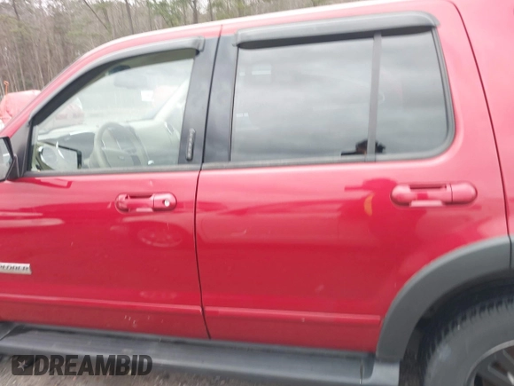 2007 Ford Explorer Eddie Bauer z VIN 1FMEU64E47UA62406, wystawiony jako IAAI lot #41721334 z przebiegiem 98 896 mil mil oraz . Historia ofert i sprzedaży dostępna na DreamBid. Obrazek 14.