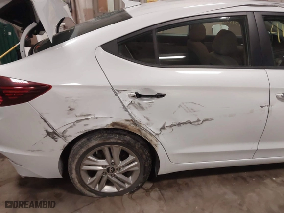 2019 Hyundai Elantra SEL with VIN 5NPD84LF9KH414000, listed as a IAAI auction lot 41394391 with 77,294 mi miles. Bid and sale history available at carsss.com. Image 17.