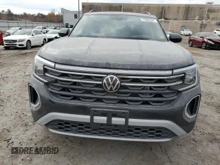 2024 Volkswagen Atlas Peak Edition SEL with VIN 1V2GR2CA9RC582274, listed as a Copart auction lot 79362524 with 1,619 mi miles and Salvage title. Bid and sale history available at DreamBid. Image 5.