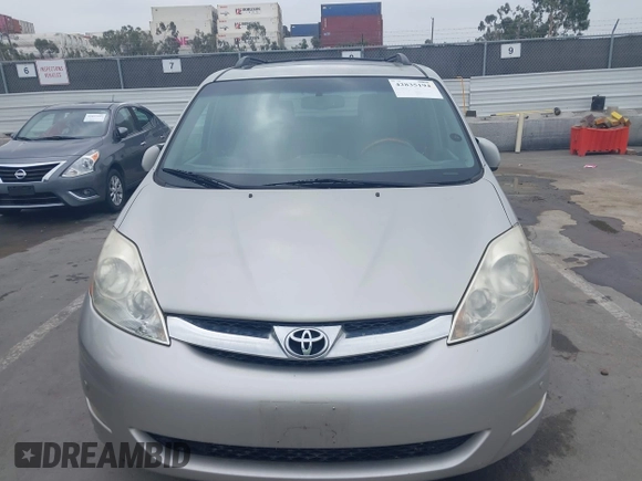 2008 Toyota Sienna XLE with VIN 5TDZK22C88S211699, listed as a IAAI auction lot 42835194 with 135,540 mi miles and . Bid and sale history available at DreamBid. Image 6.