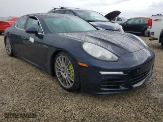2016 Porsche Panamera S Hybrid with VIN WP0AD2A70GL040734, listed as a Copart auction lot 74399484 with 0 mi miles and Non Repairable. Bid and sale history available at carsss.com. Image 4.