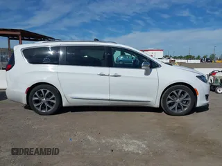 2017 Chrysler Pacifica Limited with VIN 2C4RC1GG6HR659936, listed as a IAAI auction lot 42024887 with 83,705 mi miles and . Bid and sale history available at DreamBid. Image 13.