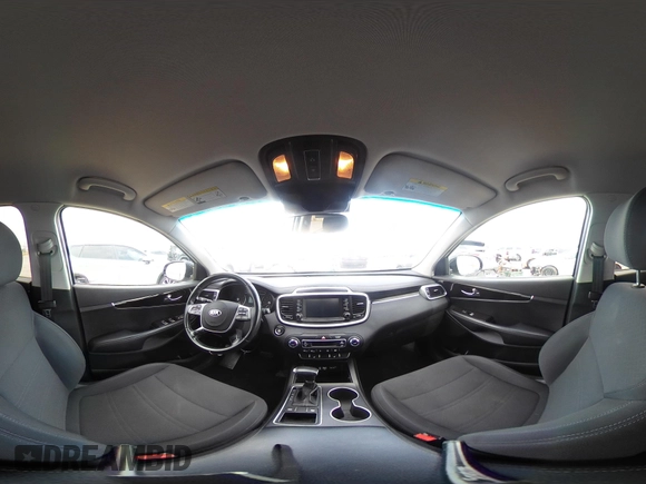 2020 Kia Sorento S z VIN 5XYPG4A55LG694372, wystawiony jako IAAI lot #42183383 z przebiegiem 57 980 mil mil oraz . Historia ofert i sprzedaży dostępna na DreamBid. Obrazek 19.