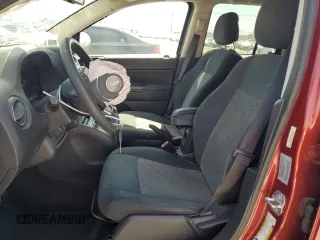 2017 Jeep Compass Sport with VIN 1C4NJCBA6HD124515, listed as a Copart auction lot 60376945 with 150,399 mi miles and Salvage title. Bid and sale history available at DreamBid. Image 7.