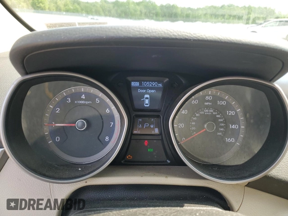 2013 Hyundai Elantra with VIN KMHD35LE9DU136571, listed as a Copart auction lot 59024955 with 105,290 mi miles and Salvage title. Bid and sale history available at DreamBid. Image 9.