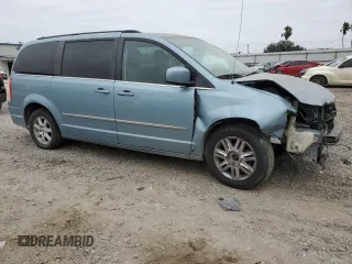 2010 Chrysler Town & Country Touring with VIN 2A4RR5D10AR285085, listed as a Copart auction lot 46134965 with 295,888 mi miles and Salvage Title. Bid and sale history available at carsss.com. Image 4.