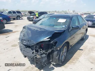 2015 Toyota Camry XLE z VIN 4T1BF1FK2FU101043, wystawiony jako IAAI lot #42426166 z przebiegiem 66 413 mil mil oraz . Historia ofert i sprzedaży dostępna na DreamBid. Obrazek 2.