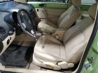 2005 Volkswagen New Beetle Coupe GLS with VIN 3VWCR31C85M406736, listed as a Copart auction lot 81484354 with 215,530 mi miles and Salvage Title. Bid and sale history available at carsss.com. Image 7.