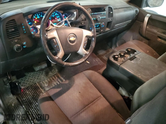 2012 Chevrolet Silverado 1500 LT with VIN 1GCRCSE09CZ306875, listed as a Copart auction lot 46305785 with 195,966 mi miles and Salvage Title. Bid and sale history available at DreamBid. Image 8.