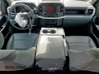 2023 Ford F-150 XL с VIN 1FTEW1CB7PKF35512, выставлен на аукционе Copart как лот 63042965 с пробегом 72 721 миль миль и Списание • Salvage title. История ставок и продаж доступна на DreamBid. Изображение 8.