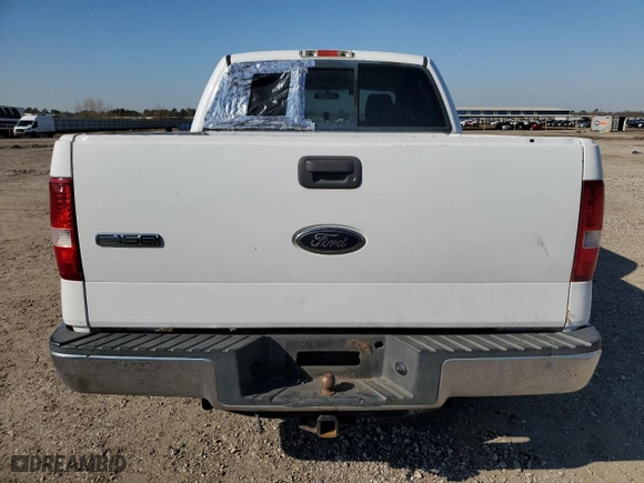 2004 Ford F-150 XLT with VIN 1FTRW12W64KA68083, listed as a Copart auction lot 43295925 with 279,383 mi miles and Clean Title. Bid and sale history available at carsss.com. Image 6.