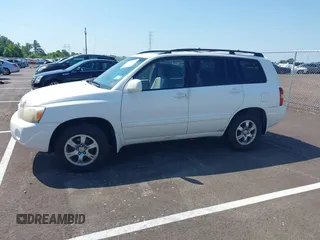 2006 Toyota Highlander with VIN JTEGD21A860141215, listed as a IAAI auction lot 42571223 with Not provided miles and . Bid and sale history available at DreamBid. Image 3.