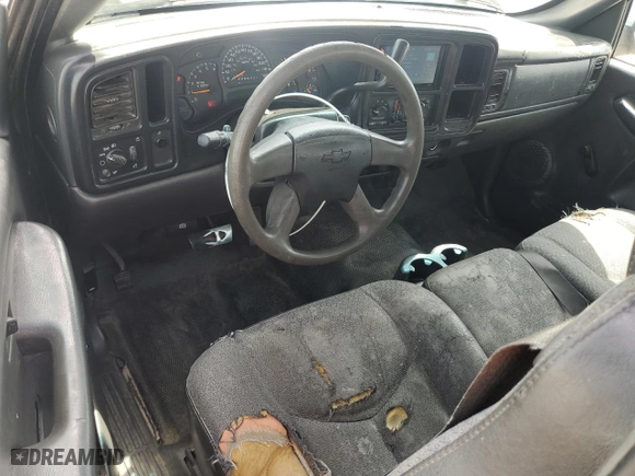 2007 Chevrolet Silverado 1500 Classic Work Truck with VIN 3GCEC14X87G195605, listed as a Copart auction lot 52189145 with 213,490 mi miles and Salvage Title. Bid and sale history available at carsss.com. Image 8.