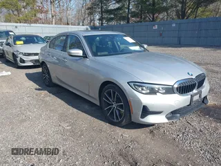 2019 BMW 3 Series 330i xDrive z VIN WBA5R7C53KAJ85425, wystawiony jako IAAI lot #41650861 z przebiegiem 66 097 mil mil oraz . Historia ofert i sprzedaży dostępna na DreamBid. Obrazek 1.