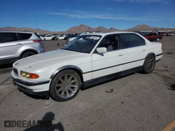 2000 BMW 7 Series 740iL with VIN WBAGH8345YDP10047, listed as a Copart auction lot 81508384 with 115,171 mi miles and Clean Title. Bid and sale history available at carsss.com. Image 1.