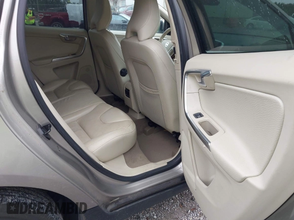 2012 Volvo XC60 3.2L with VIN YV4952DL1C2346850, listed as a IAAI auction lot 42209848 with 243,570 mi miles and . Bid and sale history available at DreamBid. Image 8.