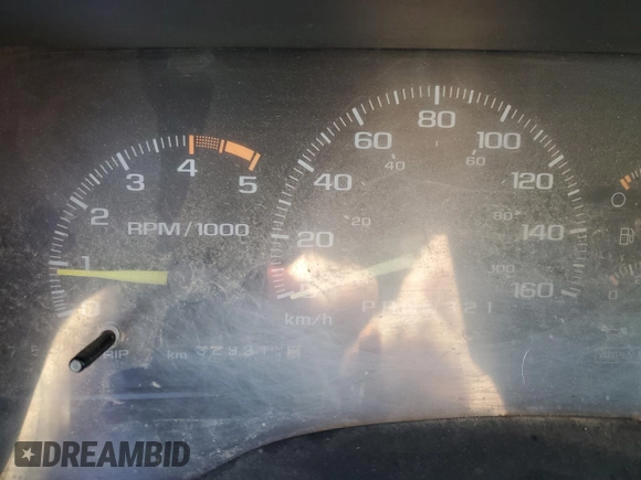 1995 GMC Sierra 1500 z VIN 2GTEK19K3S1591653, wystawiony jako Copart lot #75799124 z przebiegiem 329 311 mil mil oraz Nie do naprawy. Historia ofert i sprzedaży dostępna na DreamBid. Obrazek 9.