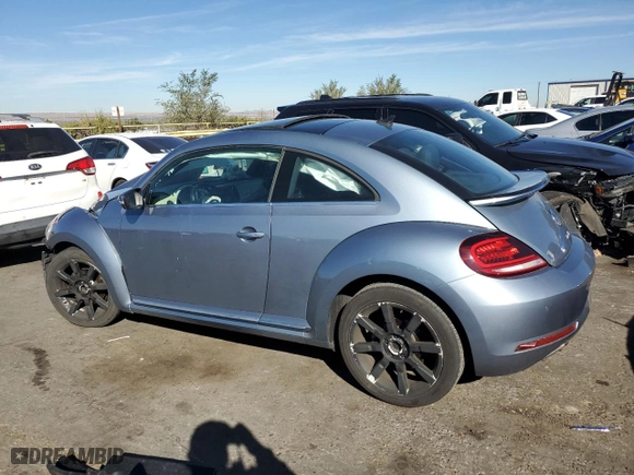 2019 Volkswagen Beetle S with VIN 3VWFD7ATXKM712061, listed as a Copart auction lot 77270304 with 0 mi miles and Salvage Title. Bid and sale history available at carsss.com. Image 2.