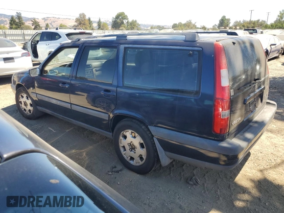 2000 Volvo V70 с VIN YV1LZ56D2Y2667012, выставлен на аукционе Copart как лот 70434844 с пробегом 121 255 миль миль и Списание • Salvage title. История ставок и продаж доступна на DreamBid. Изображение 2.