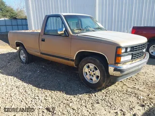1989 Chevrolet C/K 2500 with VIN 1GCFC24K6KE103258, listed as a IAAI auction lot 41550838 with 101,037 mi miles. Bid and sale history available at carsss.com. Image 1.
