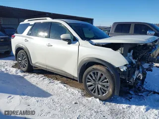 2024 Nissan Pathfinder SL with VIN 5N1DR3CD5RC275166, listed as a IAAI auction lot 41608764 with 10,843 mi miles. Bid and sale history available at carsss.com. Image 1.