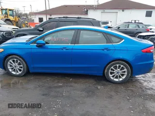 2020 Ford Fusion SE with VIN 3FA6P0HD1LR149783, listed as a IAAI auction lot 41671712 with 88,699 mi miles. Bid and sale history available at carsss.com. Image 14.