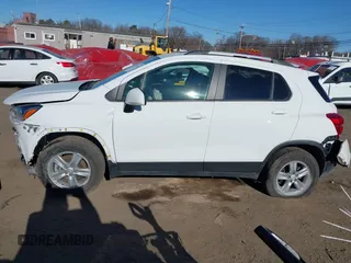 2022 Chevrolet Trax LT with VIN KL7CJPSM1NB548083, listed as a IAAI auction lot 41453666 with 78,721 mi miles. Bid and sale history available at carsss.com. Image 14.