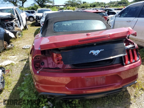 2019 Ford Mustang EcoBoost z VIN 1FATP8UH9K5128594, wystawiony jako Copart lot #73007804 z przebiegiem Nie podano mil oraz Szkoda całkowita • Salvage title. Historia ofert i sprzedaży dostępna na DreamBid. Obrazek 6.