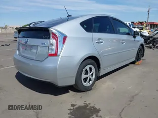 2015 Toyota Prius Four with VIN JTDKN3DU2F1899374, listed as a IAAI auction lot 42147786 with 136,787 mi miles and . Bid and sale history available at DreamBid. Image 4.