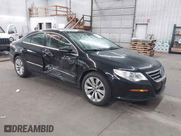 2012 Volkswagen CC Sport PZEV with VIN WVWMP7AN8CE537805, listed as a IAAI auction lot 41847051 with 147,095 mi miles. Bid and sale history available at carsss.com. Image 1.