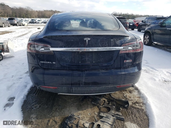 2014 Tesla Model S P85D with VIN 5YJSA1H24EFP63892, listed as a Copart auction lot 86741564 with 122,743 mi miles and Salvage Title. Bid and sale history available at carsss.com. Image 6.