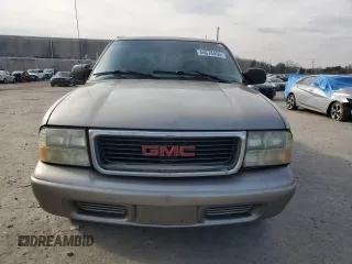 2002 GMC Sonoma SL Fleet with VIN 1GTCS19W428101390, listed as a Copart auction lot 44674455 with 168,370 mi miles and Salvage Title. Bid and sale history available at carsss.com. Image 5.