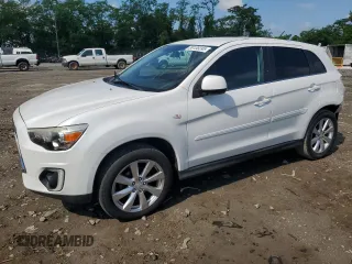 2015 Mitsubishi Outlander SE with VIN 4A4AR4AU5FE009655, listed as a Copart auction lot 59135395 with 141,496 mi miles and Salvage title. Bid and sale history available at DreamBid. Image 1.
