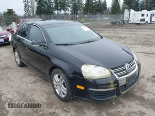 2007 Volkswagen Jetta 2.5 z VIN 3VWRF71K77M120154, wystawiony jako IAAI lot #41629030 z przebiegiem 176 763 mil mil oraz . Historia ofert i sprzedaży dostępna na DreamBid. Obrazek 1.