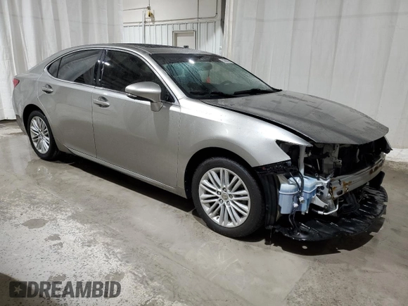 2015 Lexus ES 330 with VIN JTHBK1GG8F2201135, listed as a Copart auction lot 52080285 with 95,544 mi miles and Salvage Title. Bid and sale history available at DreamBid. Image 4.