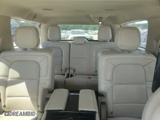 2019 Lincoln Navigator L Reserve with VIN 5LMJJ3LT6KEL07874, listed as a Copart auction lot 63613023 with 82,077 mi miles. Bid and sale history available at carsss.com. Image 10.