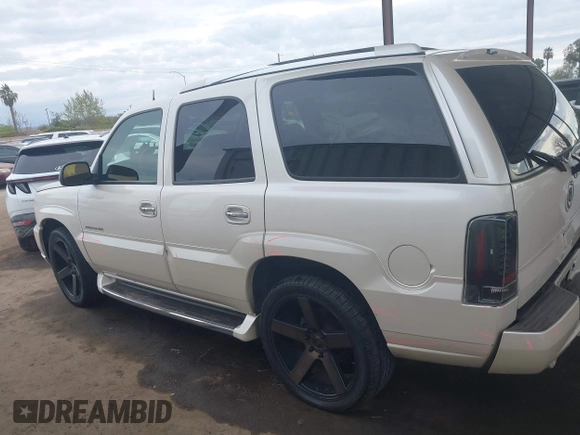 2004 Cadillac Escalade с VIN 1GYEK63N44R189287, выставлен на аукционе IAAI как лот 41761942 с пробегом 276 121 миль миль и . История ставок и продаж доступна на DreamBid. Изображение 14.