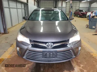 2017 Toyota Camry XLE z VIN 4T1BF1FK3HU699131, wystawiony jako Copart lot #58820105 z przebiegiem 80 344 mil mil oraz Szkoda całkowita • Salvage title. Historia ofert i sprzedaży dostępna na DreamBid. Obrazek 5.