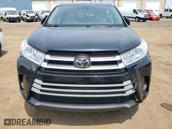 2017 Toyota Highlander XLE with VIN 5TDJZRFH5HS378559, listed as a Copart auction lot 60284395 with 121,915 mi miles and Clean title. Bid and sale history available at DreamBid. Image 5.