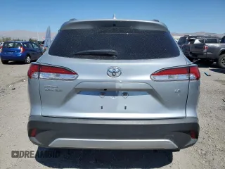 2023 Toyota Corolla Cross LE z VIN 7MUBAAAGXPV055740, wystawiony jako Copart lot #50434665 z przebiegiem 35 758 mil mil oraz Szkoda całkowita • Salvage title. Historia ofert i sprzedaży dostępna na DreamBid. Obrazek 6.