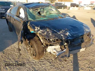 2025 Honda Civic Si z VIN 2HGFE1E56SH473441, wystawiony jako IAAI lot #41589933 z przebiegiem 493 mil mil oraz . Historia ofert i sprzedaży dostępna na DreamBid. Obrazek 6.