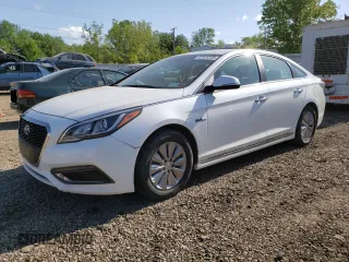 2017 Hyundai Sonata Hybrid SE with VIN KMHE24L18HA058161, listed as a Copart auction lot 52925333 with 37,935 mi miles. Bid and sale history available at carsss.com. Image 1.