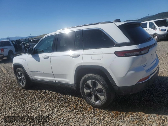 2024 Jeep Grand Cherokee with VIN 1C4RJYB69RC120685, listed as a Copart auction lot 63274645 with 40,691 mi miles and Clean title. Bid and sale history available at DreamBid. Image 2.