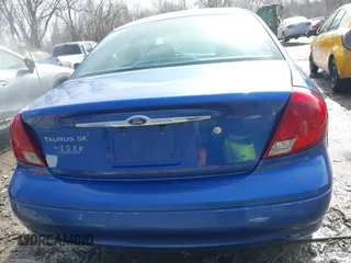 2003 Ford Taurus SE Standard with VIN 1FAFP53233G208763, listed as a IAAI auction lot 41661923 with 127,830 mi miles. Bid and sale history available at carsss.com. Image 17.